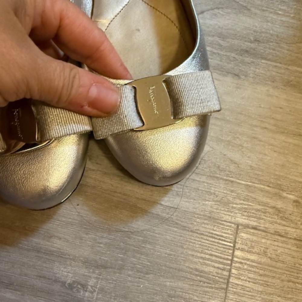 Salvatore Ferragamo silver flats size 7- owned by the Kardashians